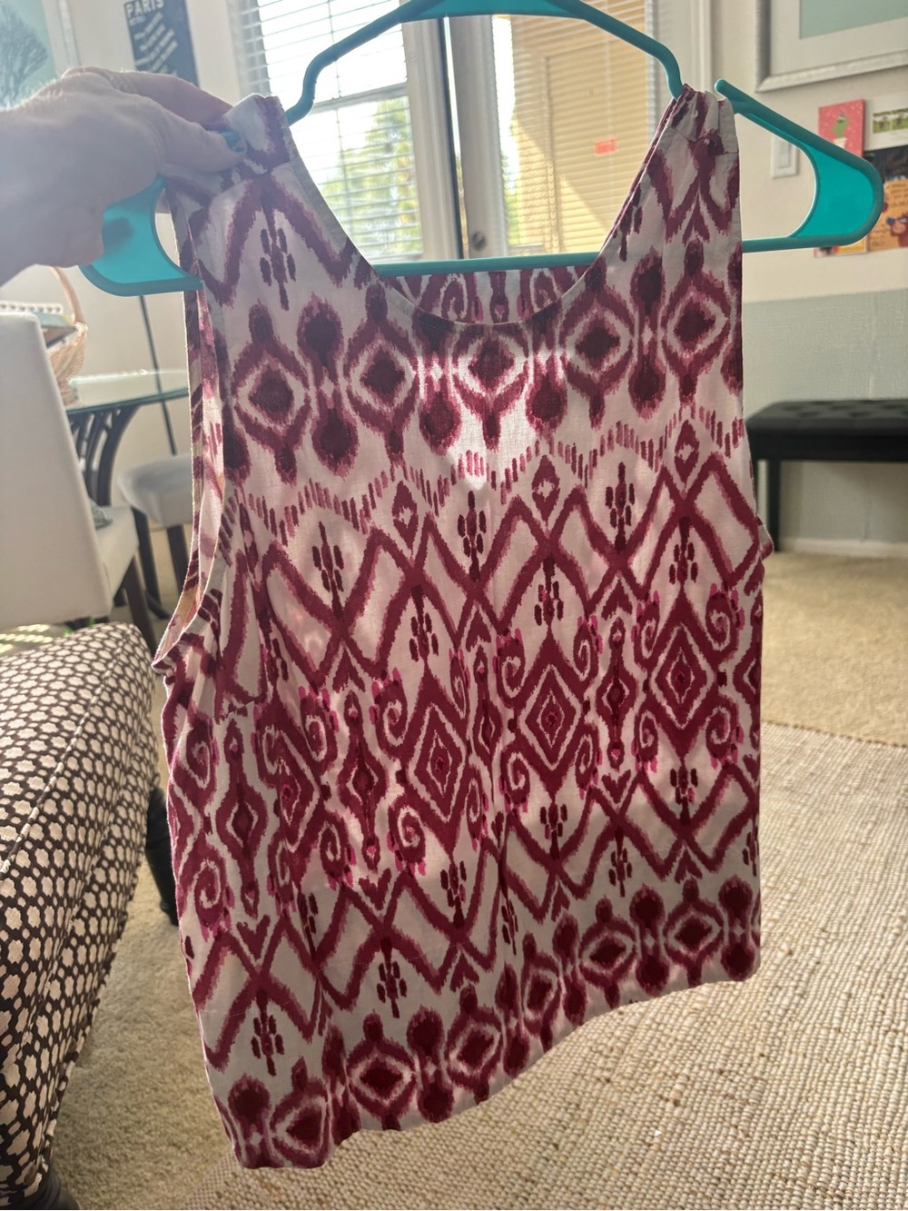 Source Unknown Burgundy and White Ikat-Patterned Sleeveless Camisole